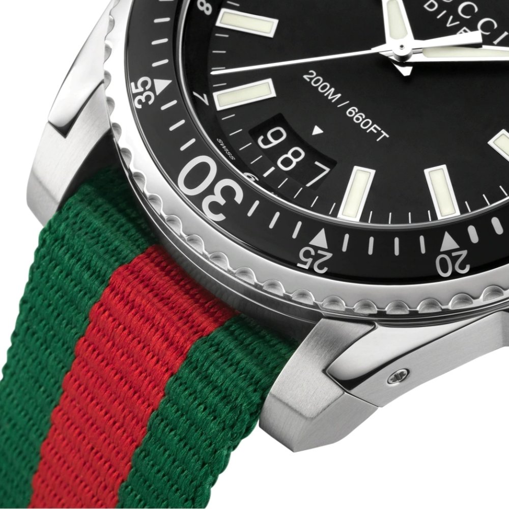 Gucci YA136206 Black Dial Dive Men's Watch - WATCH & WATCH